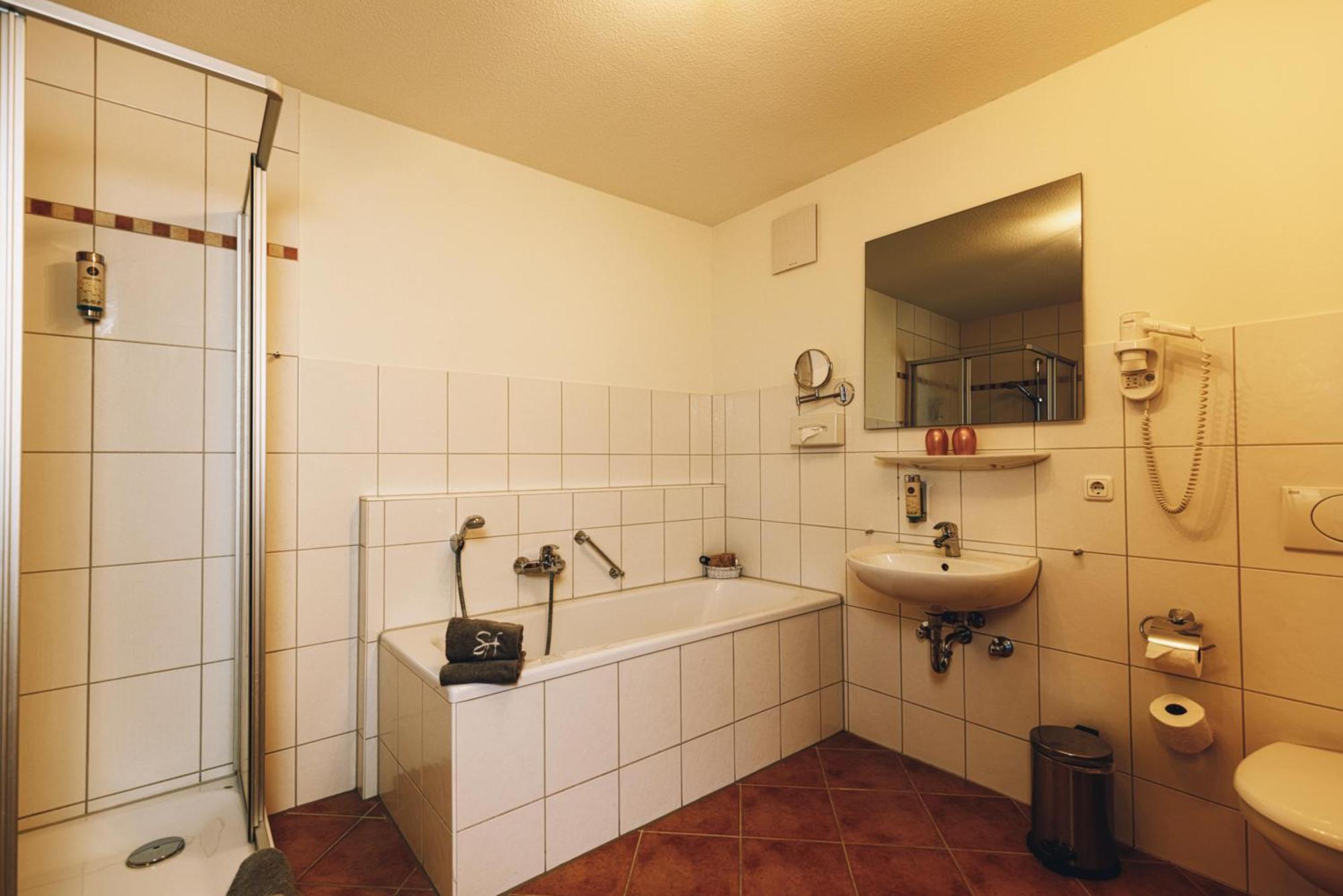 Seehotel Heidehof Klein Nemerow Dış mekan fotoğraf