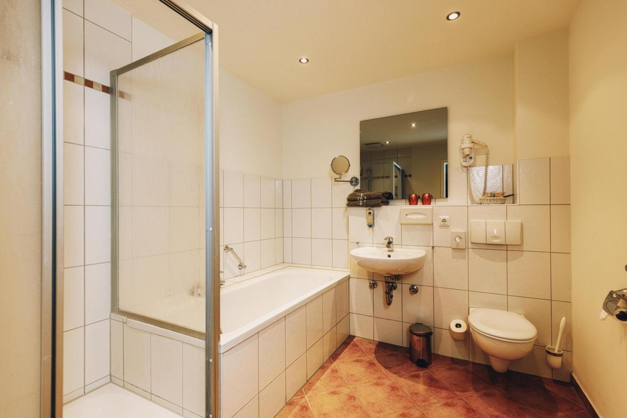 Seehotel Heidehof Klein Nemerow Dış mekan fotoğraf