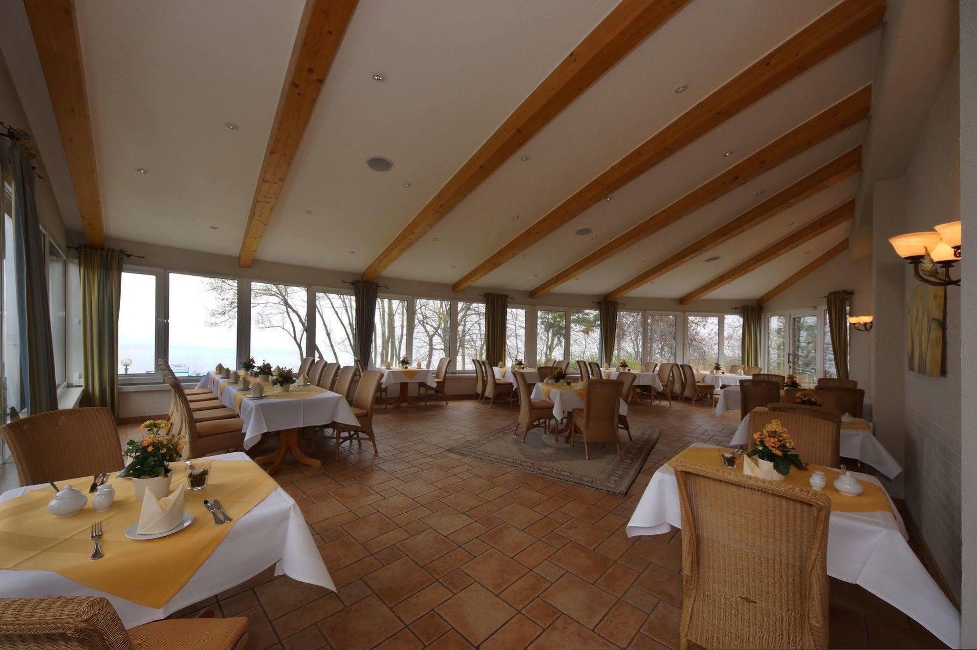 Seehotel Heidehof Klein Nemerow Dış mekan fotoğraf